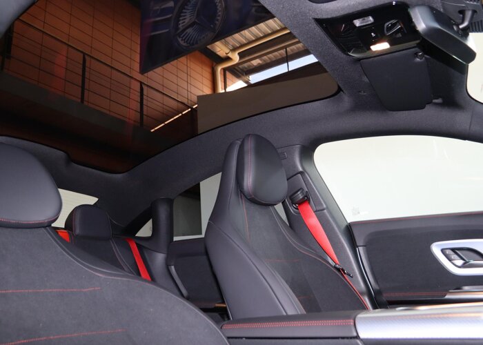 Mercedes-Benz CLA-Klasse 200 AMG Line Business Solution AMG