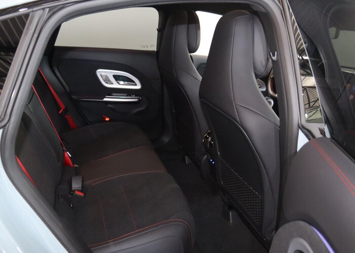 Mercedes-Benz CLA-Klasse 200 AMG Line Business Solution AMG