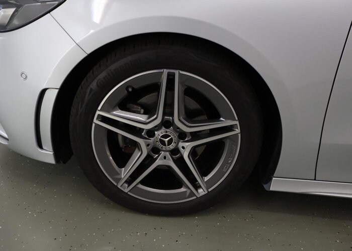 Mercedes-Benz B-Klasse 180 Business Solution AMG