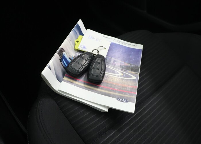 Ford FOCUS Wagon 1.0 EcoBoost Hybrid Titanium X Business