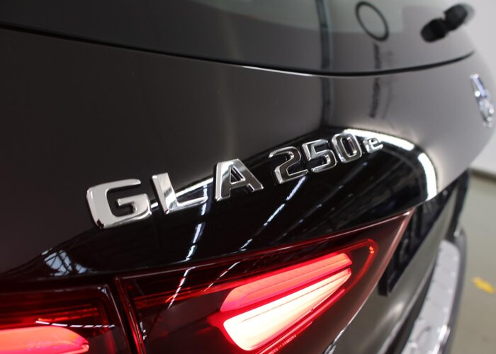Mercedes-Benz GLA 250 e Luxury Line