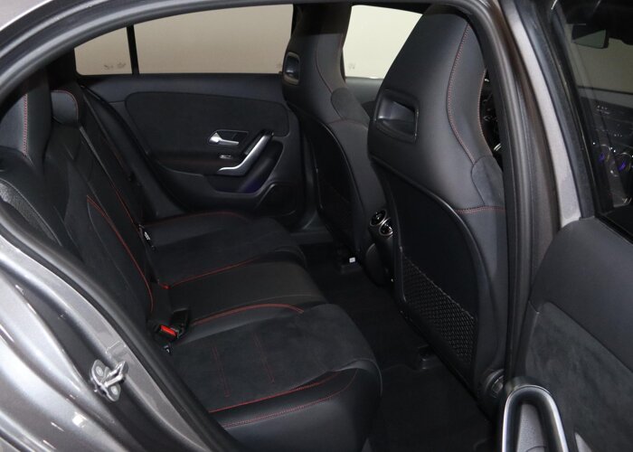 Mercedes-Benz A-Klasse 180 Business Solution AMG