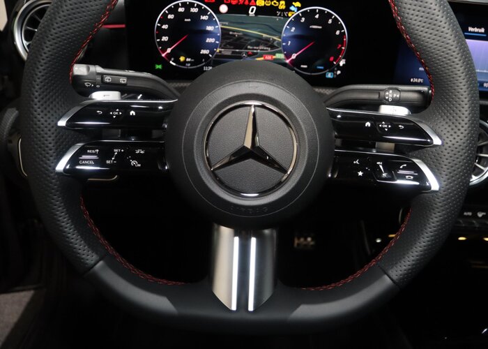 Mercedes-Benz A-Klasse 180 Business Solution AMG