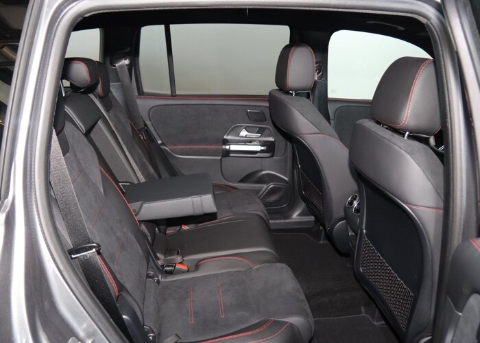 Mercedes-Benz GLB 180 Business Solution AMG
