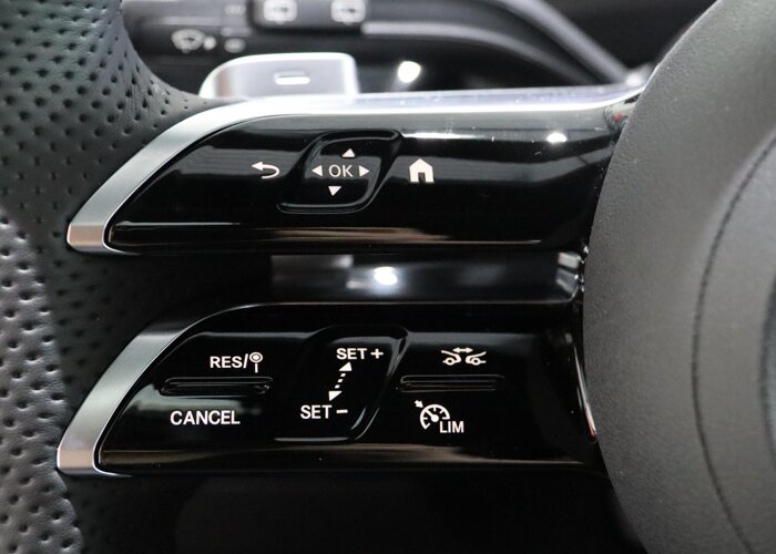 Mercedes-Benz A-Klasse 250e Business Solution AMG