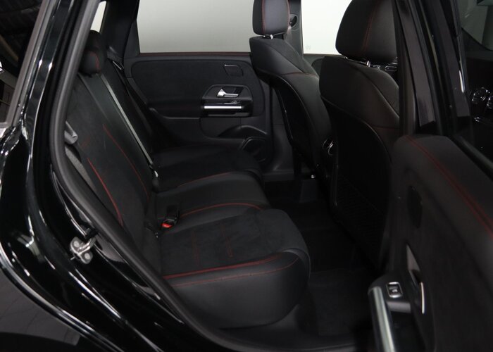 Mercedes-Benz B-Klasse 250e Business Solution AMG