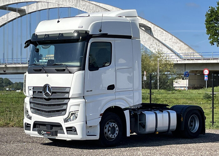 Mercedes-Benz  Actros 1845 LS 4x2 | BigSpace