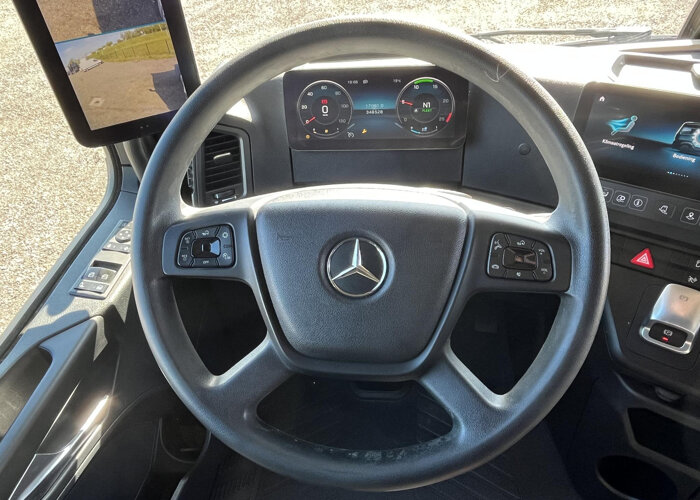 Mercedes-Benz  Actros 1845 LS 4x2 | BigSpace