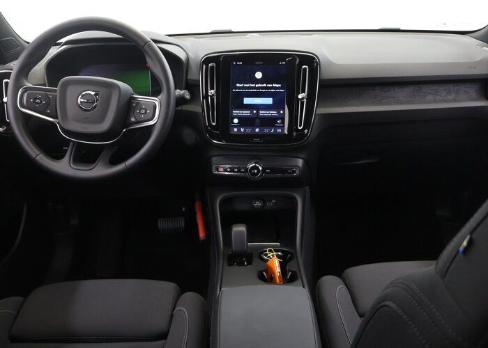 Volvo EX40 Single Motor Extended Range Plus Black Ed. 82 kWh