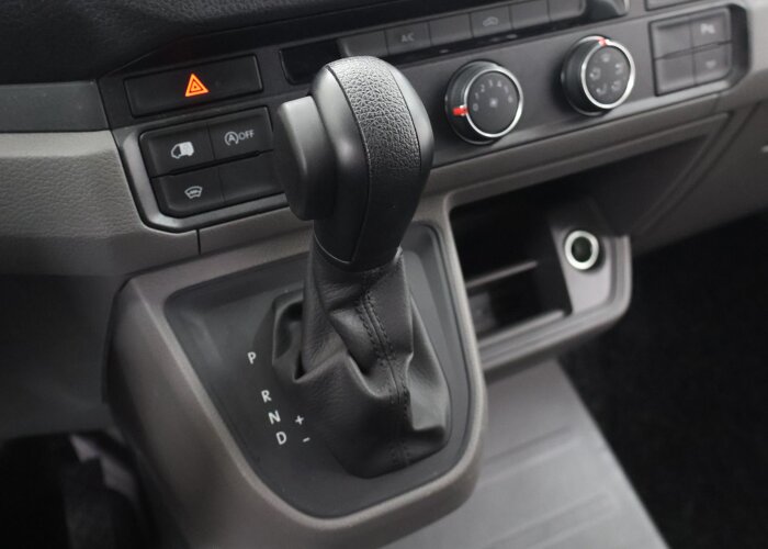VW-Bedrijfswagens Crafter 30 | 2.0 TDI | 177 PK | L3H3 | HIGHLINE | LAADKLEP