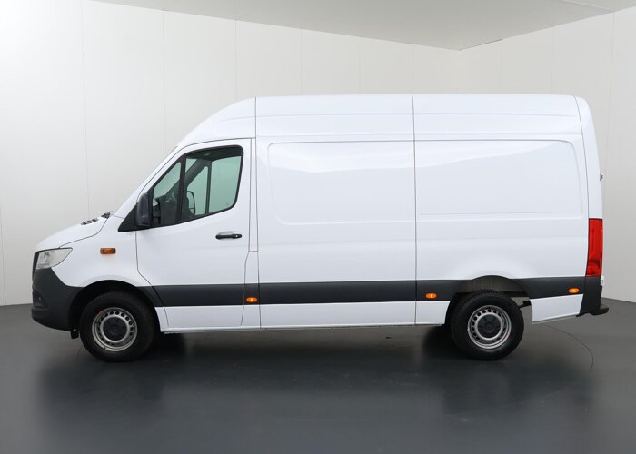 Mercedes-Benz Sprinter 317 CDI | L2 H2 | PRO | AUT. | 170 PK |