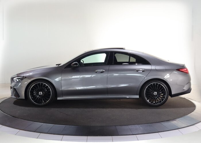Mercedes-Benz CLA-Klasse 180 Star Edition AMG Line Plus