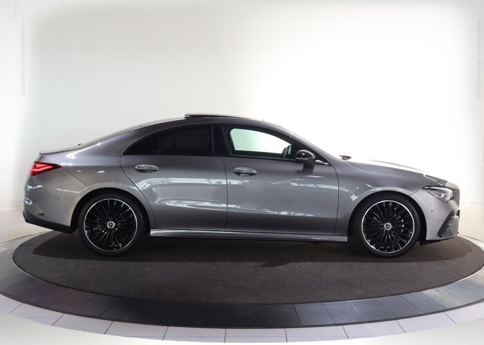 Mercedes-Benz CLA-Klasse 180 Star Edition AMG Line Plus