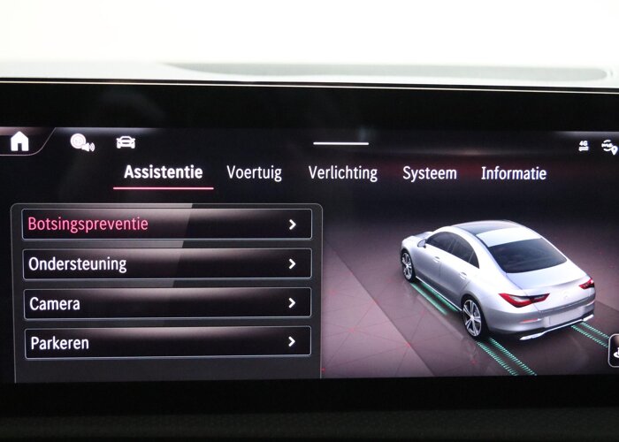 Mercedes-Benz CLA-Klasse 180 Star Edition AMG Line Plus