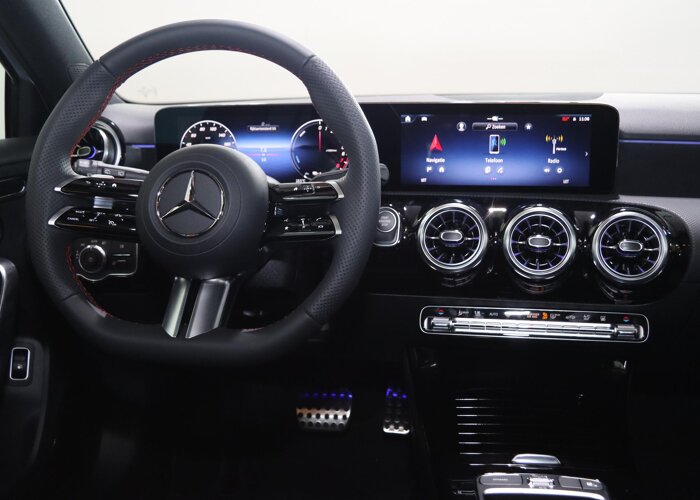 Mercedes-Benz A-Klasse 250e Business Solution AMG