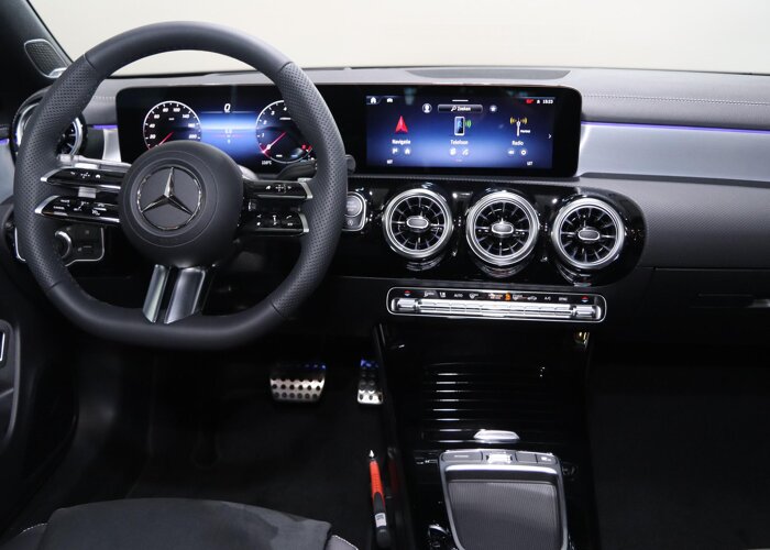 Mercedes-Benz CLA-Klasse 180 Business Solution AMG