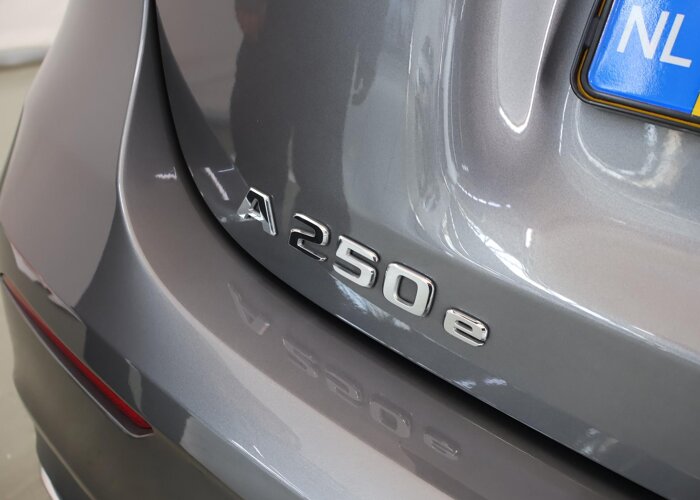 Mercedes-Benz A-Klasse 250 e AMG Line
