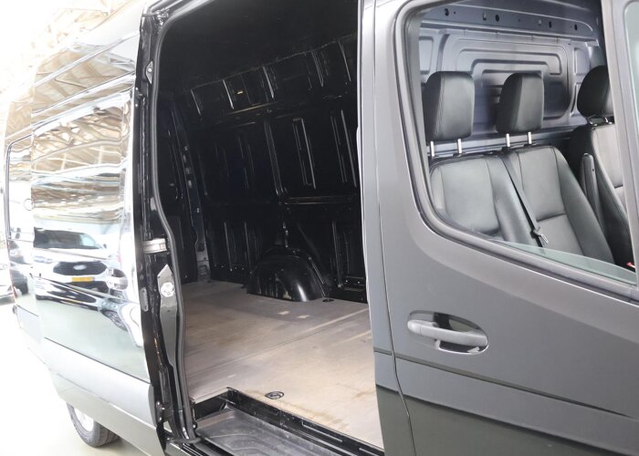 Mercedes-Benz Sprinter 319 | 3.0 CDI | V6 | AUT. | L3 H2 |