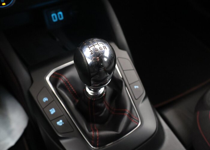 Ford FOCUS Wagon 1.0 EcoBoost Hybrid ST Line X Business