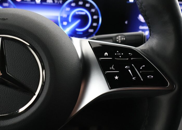 Mercedes-Benz EQV 300 | Lang L2 | Avantgarde | 90 kWh |