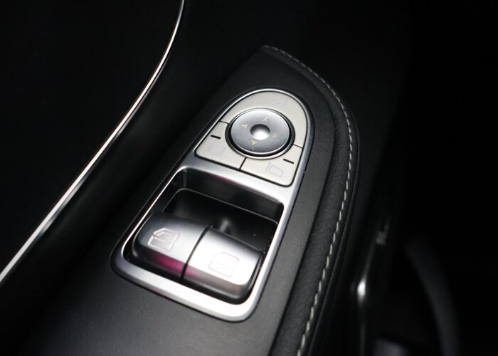 Mercedes-Benz EQV 300 | Lang L2 | Avantgarde | 90 kWh |