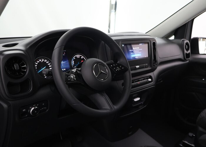 Mercedes-Benz EVITO TOURER 129 L2 PRO 90kWh | 8-PERSOONS
