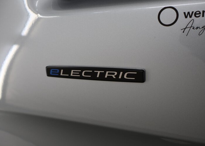 Mercedes-Benz EVITO TOURER 129 L2 PRO 90kWh | 8-PERSOONS