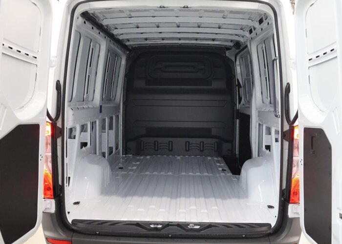 Mercedes-Benz Sprinter 315 CDI | L2 H1 | RWD | PRO