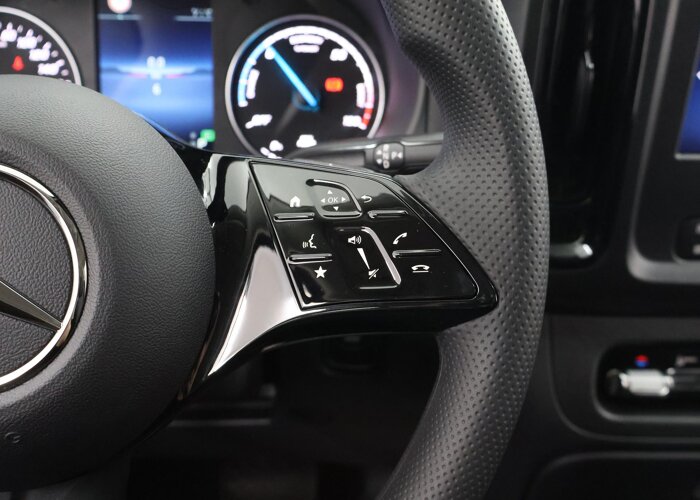 Mercedes-Benz EVITO TOURER 129 L2 PRO 90kWh | 8-PERSOONS |