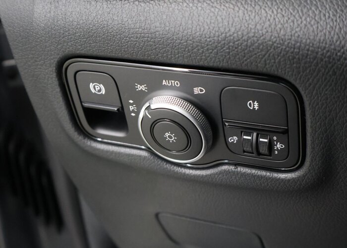 Mercedes-Benz EVITO TOURER 129 L2 PRO 90kWh | 8-PERSOONS |