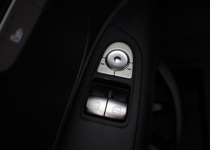 Mercedes-Benz EVITO TOURER 129 L2 PRO 90kWh | 8-PERSOONS |
