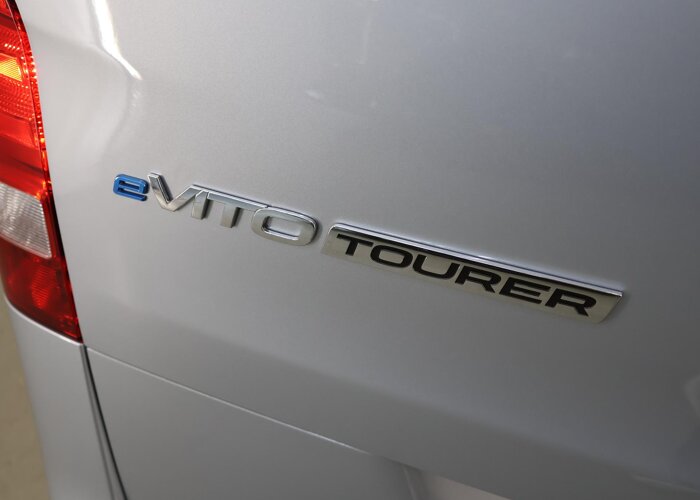 Mercedes-Benz EVITO TOURER 129 L2 PRO 90kWh | 8-PERSOONS |