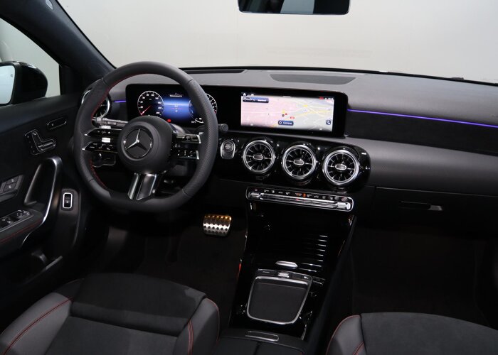 Mercedes-Benz A-Klasse 250e Business Solution AMG