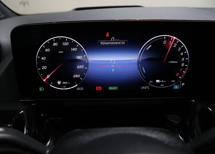 Mercedes-Benz B-Klasse 250e Business Solution AMG
