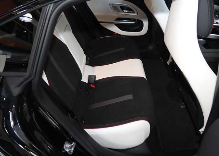 Mercedes-Benz CLA-Klasse 200 Business Solution AMG 58 kWh