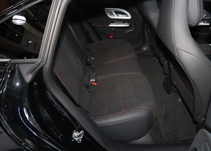 Mercedes-Benz CLA-Klasse 200 Business Solution AMG 58 kWh
