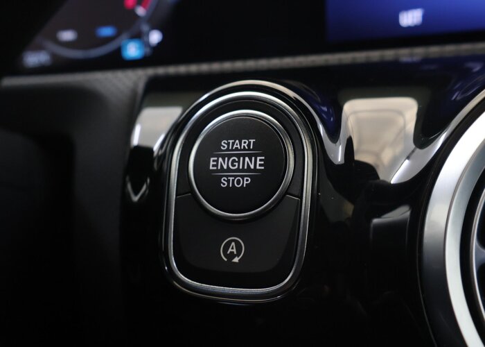 Mercedes-Benz A-Klasse 180 Limousine Business Solution AMG