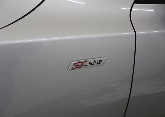 Ford FOCUS Wagon 1.0 EcoBoost Hybrid ST Line X