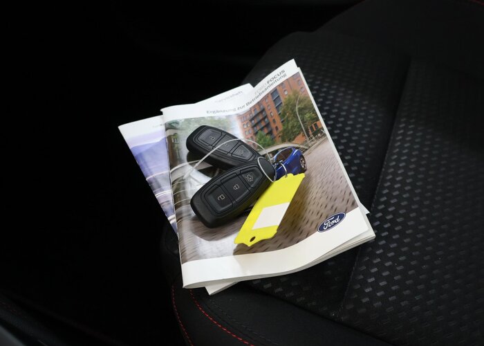 Ford FOCUS Wagon 1.0 EcoBoost Hybrid ST Line X