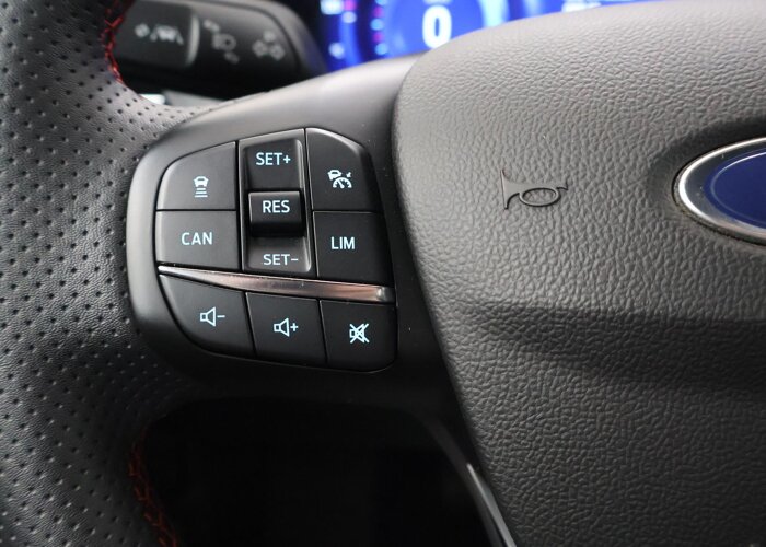 Ford FOCUS Wagon 1.0 EcoBoost Hybrid ST Line X