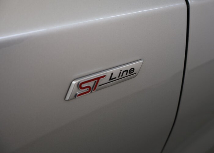 Ford FOCUS Wagon 1.0 EcoBoost Hybrid ST Line X