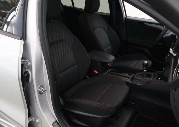 Ford FOCUS Wagon 1.0 EcoBoost Hybrid ST Line X