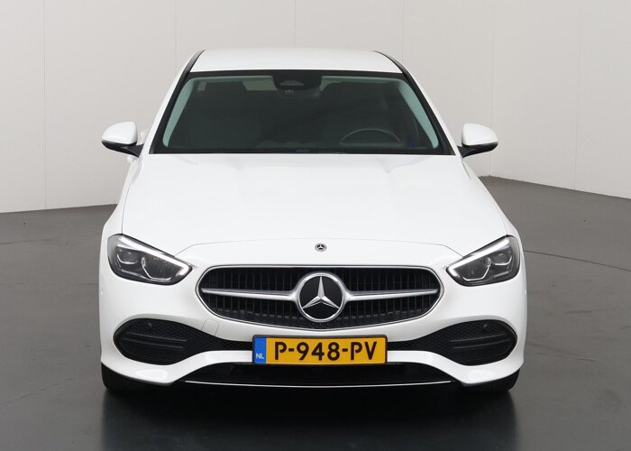 Mercedes-Benz C-Klasse 200 Launch Edition Luxury Line