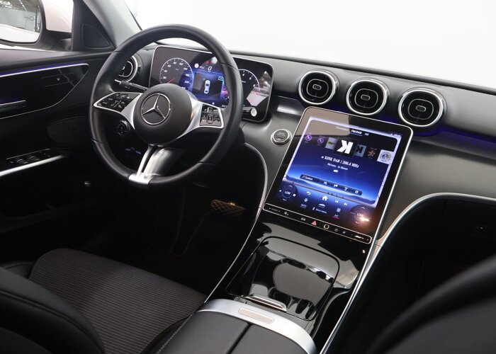 Mercedes-Benz C-Klasse 200 Launch Edition Luxury Line