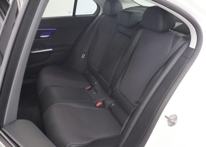 Mercedes-Benz C-Klasse 200 Launch Edition Luxury Line