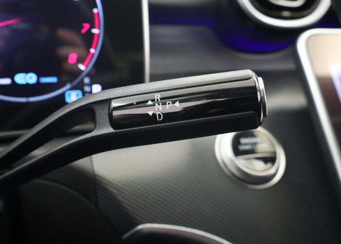 Mercedes-Benz C-Klasse 200 Launch Edition Luxury Line