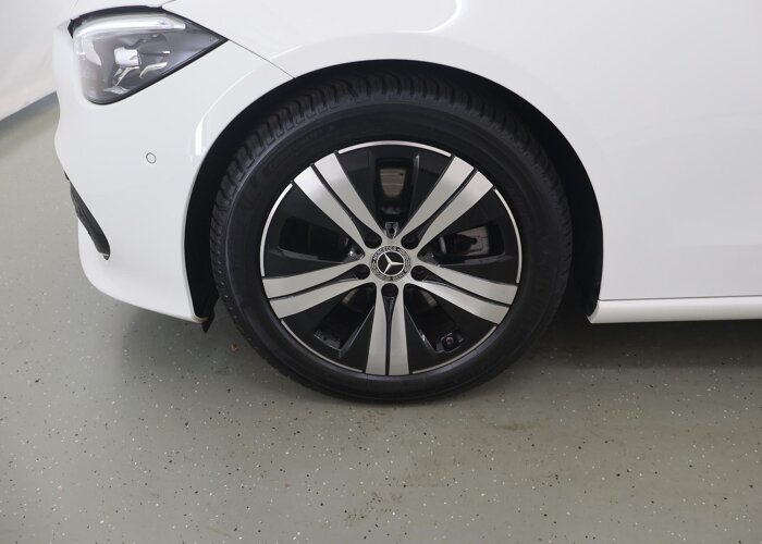 Mercedes-Benz C-Klasse 200 Launch Edition Luxury Line