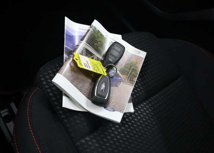 Ford FOCUS Wagon 1.0 EcoBoost Hybrid ST Line X
