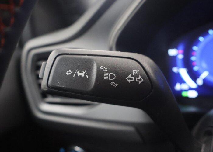 Ford FOCUS Wagon 1.0 EcoBoost Hybrid ST Line X