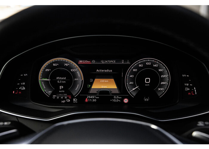Audi A6 Avant 55 TFSI e quattro S edition Competition